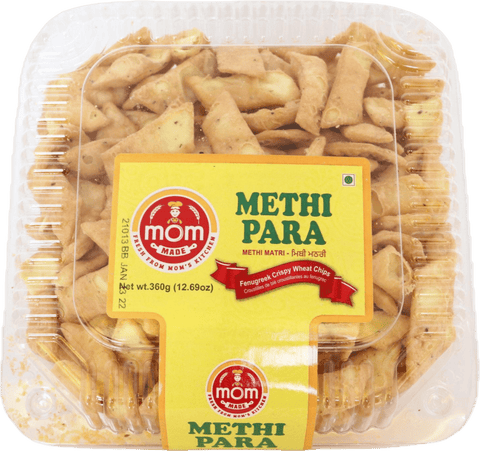 A packet of Methi para from Mom Made of 300g