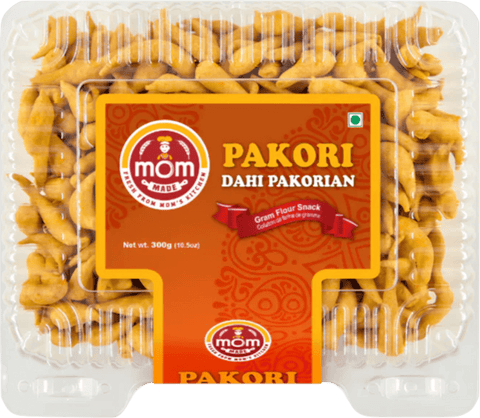 A packet of Pakori from Mom Made of 300g