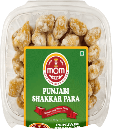 A packet of Punjabi Shakkar para from Mom Made of 300g